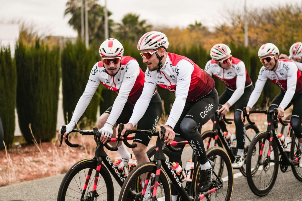 Velo de rosa cofidis sale