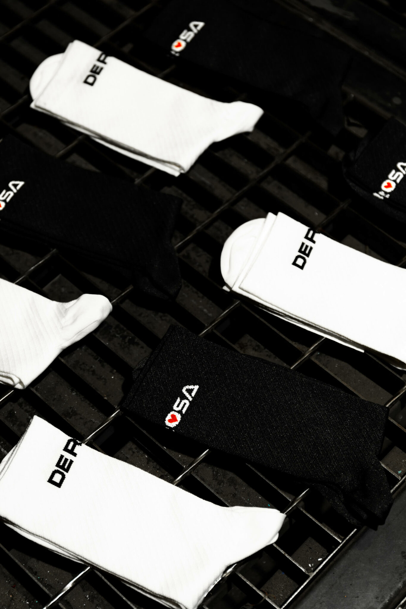 Reclaimed Vintage - Calzini Stile Ballerina Bianchi Con Fiocco | ASOS - Foto 7